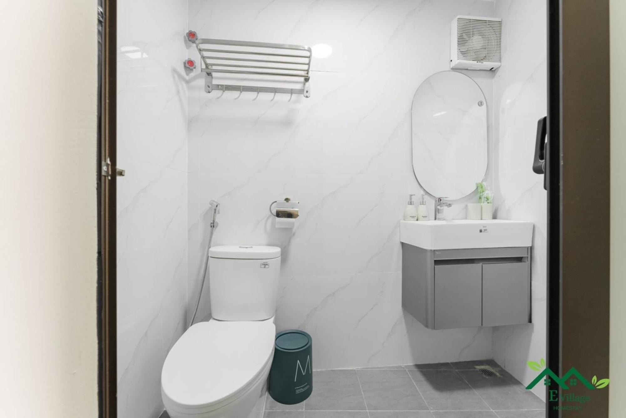 E Village Hotel Ханой Экстерьер фото